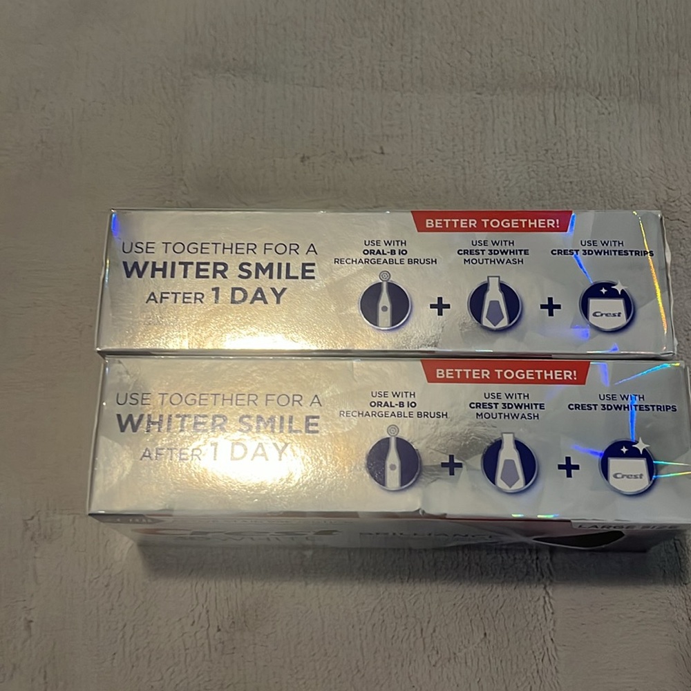 NWT Crest 3D White Brilliance Toothpastes - Picture 4 of 5